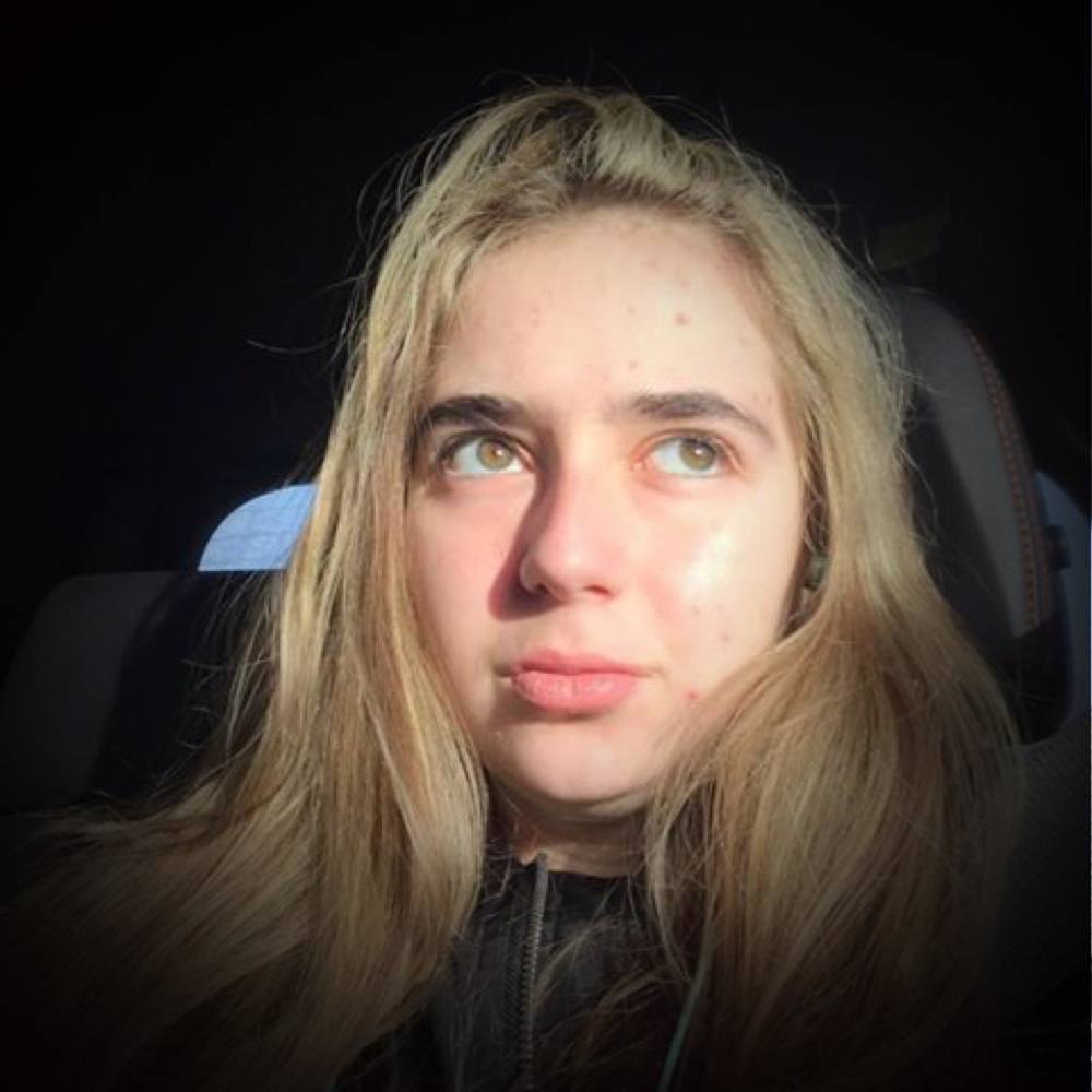 Meet your Posher, Emma